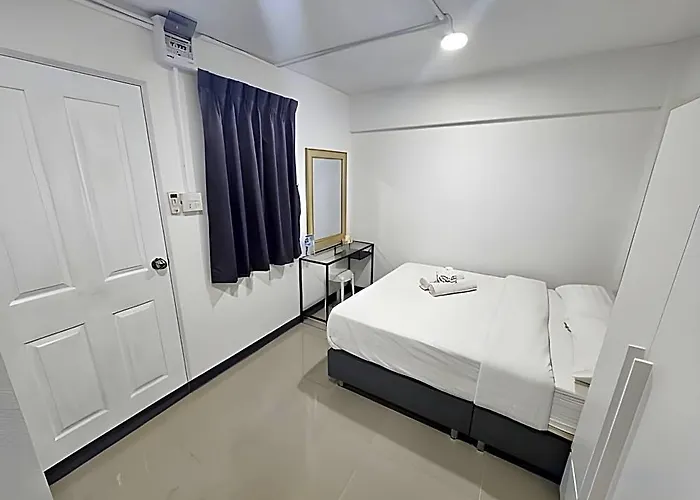 Loft 21 Romklao Motel Bangkok